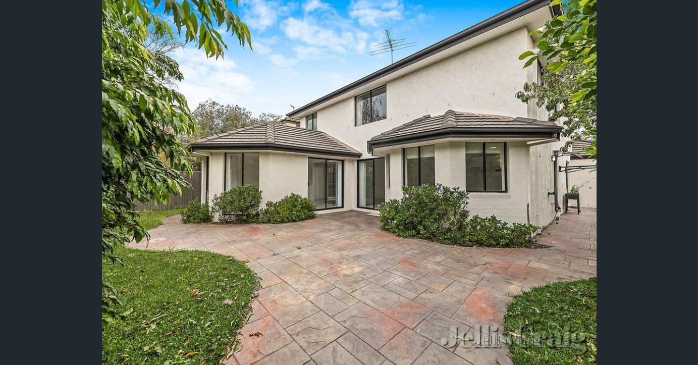13-regent-court-sandringham