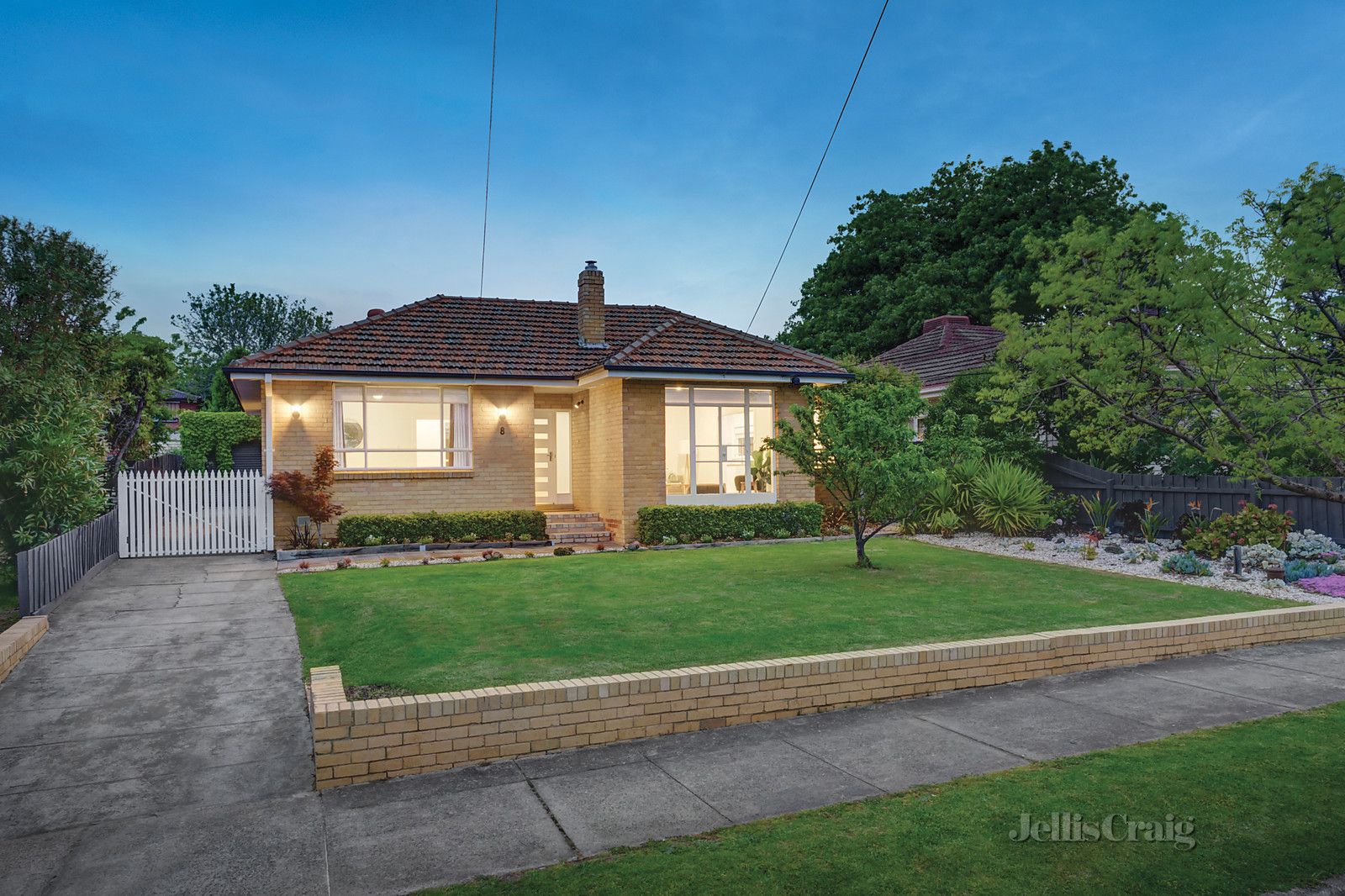 8-lulworth-street-blackburn-north